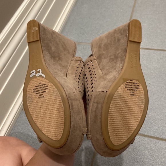 Madden girl peep toe wedges - Picture 5 of 6